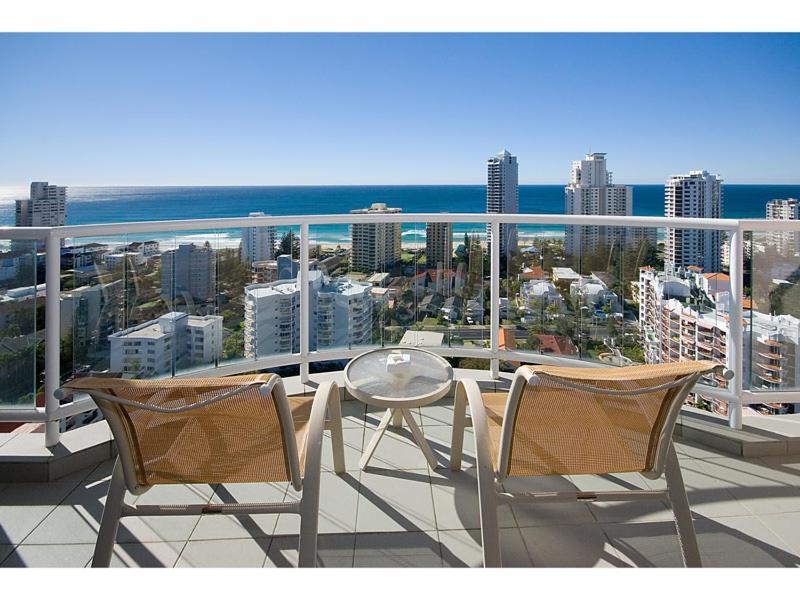 Deluxe Private Apartment And Studio - Ocean Views Голд-Кост Экстерьер фото