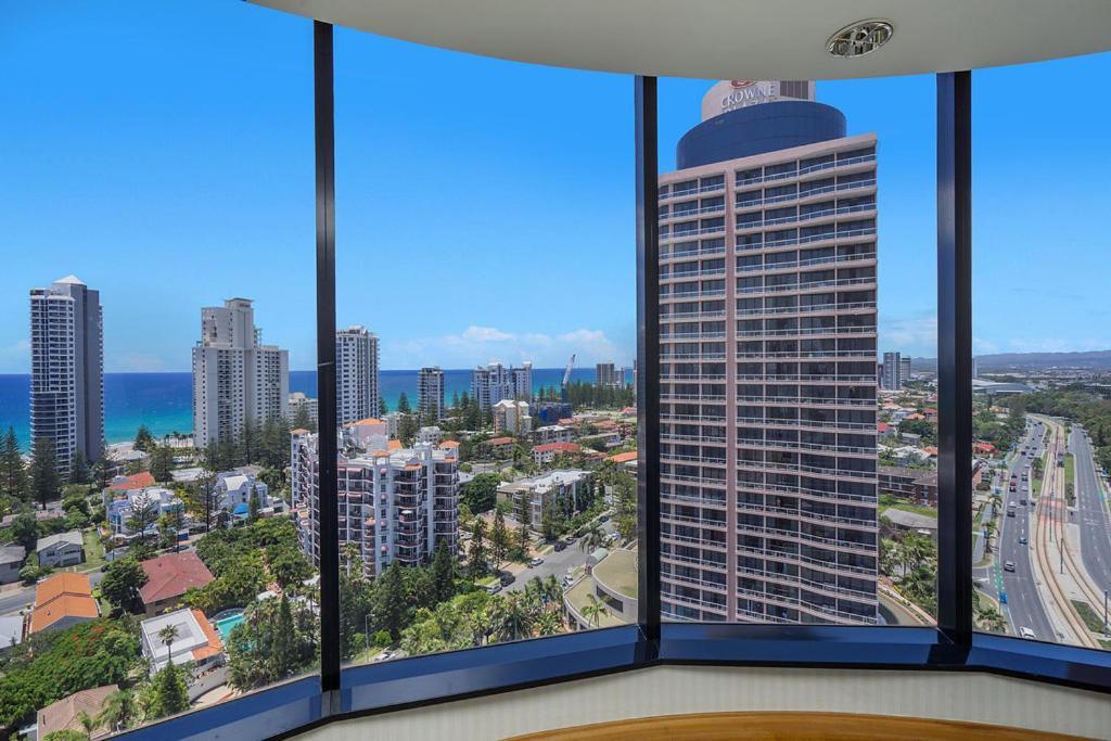 Deluxe Private Apartment And Studio - Ocean Views Голд-Кост Экстерьер фото