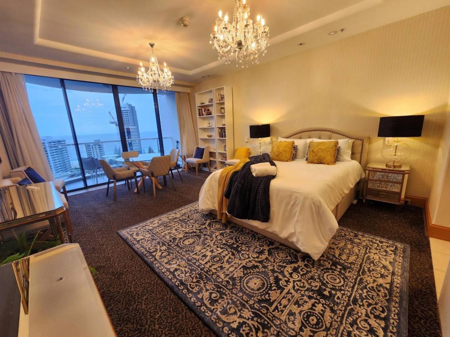Deluxe Private Apartment And Studio - Ocean Views Голд-Кост Номер фото